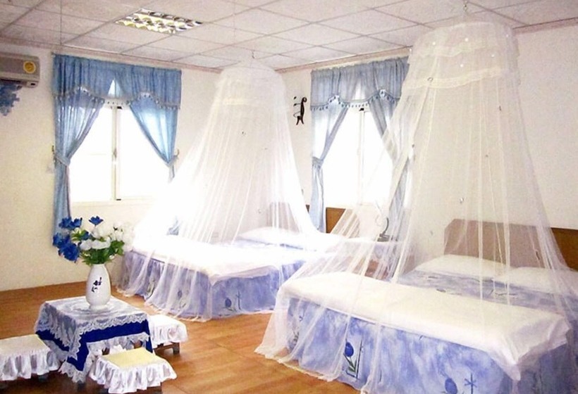 تختخواب و صبحانه Fong Huang Garden