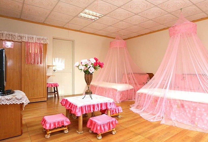 تختخواب و صبحانه Fong Huang Garden