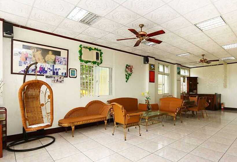 تختخواب و صبحانه Fong Huang Garden