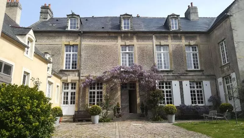 تختخواب و صبحانه Hôtel Particulier Le Clos De La Croix