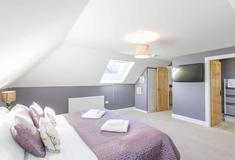 Chauffeur's Cottage