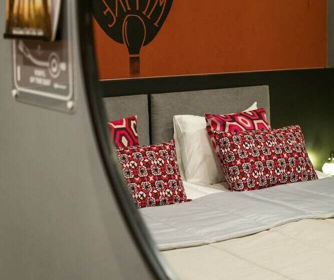 Design Hotel Rooms & Rumors