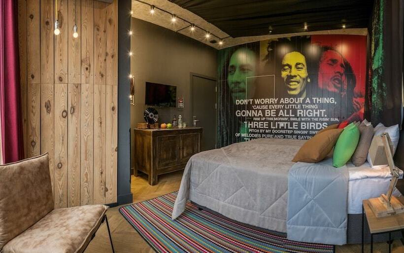 Design Hotel Rooms & Rumors