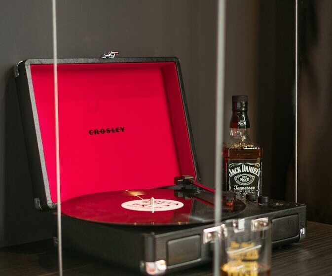 Design Hotel Rooms & Rumors