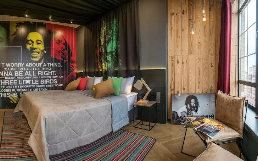 Design Hotel Rooms & Rumors