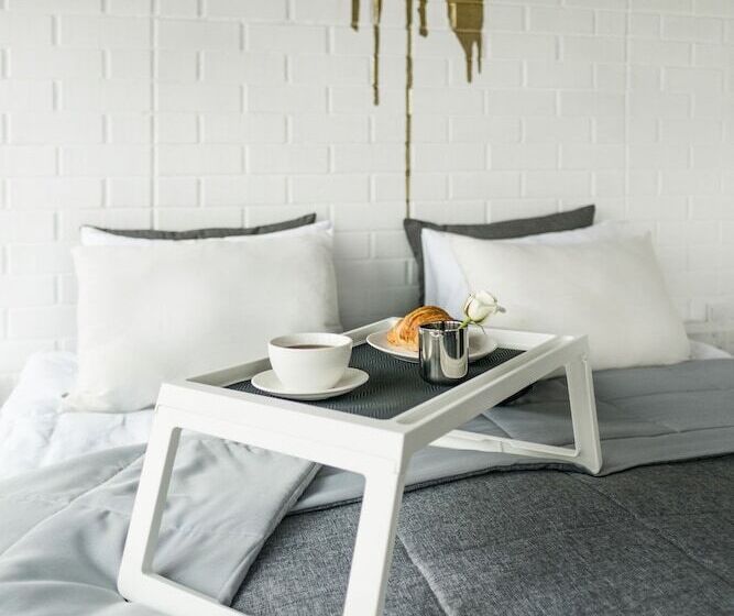 Design Hotel Rooms & Rumors