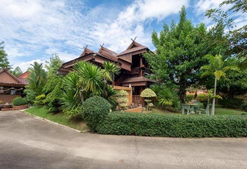 هتل Ban Suan Mee Sakul Resort