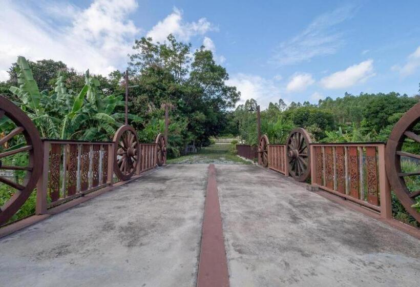 هتل Ban Suan Mee Sakul Resort