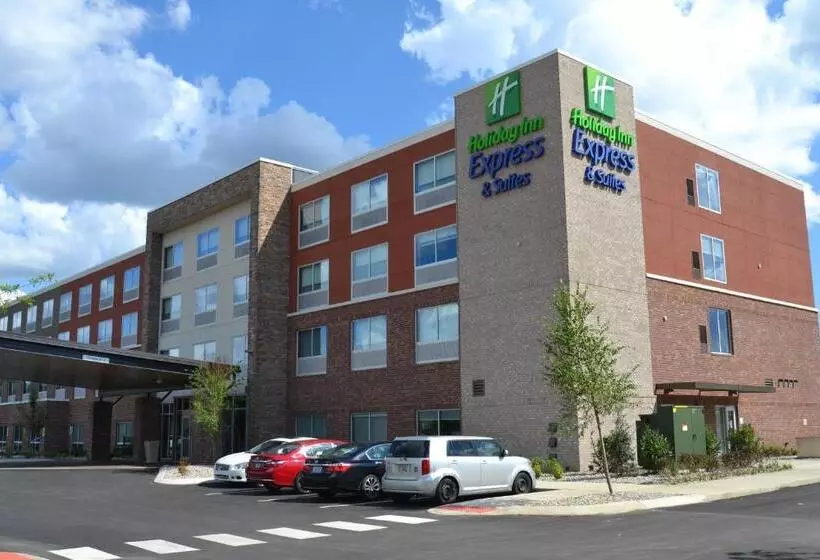 ホテル Holiday Inn Express & Suites Goodlettsville N   Nashville, An Ihg