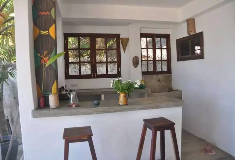 Hotelli Mango Beach House