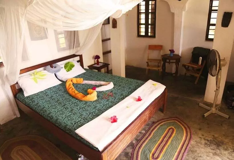 Hotelli Mango Beach House