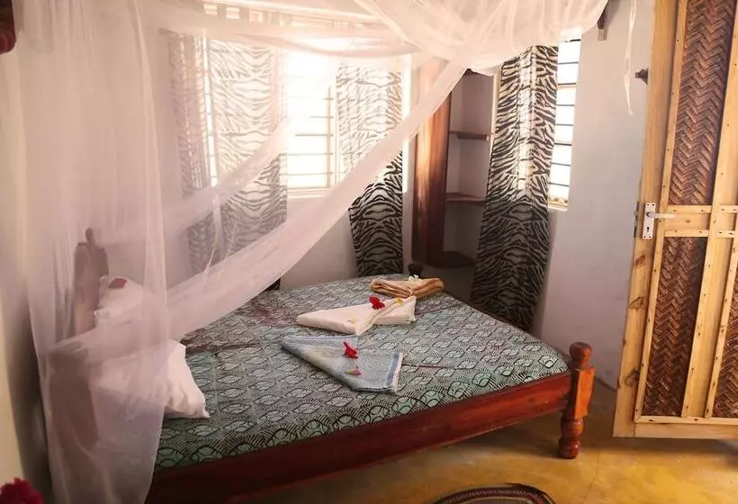 Hotelli Mango Beach House