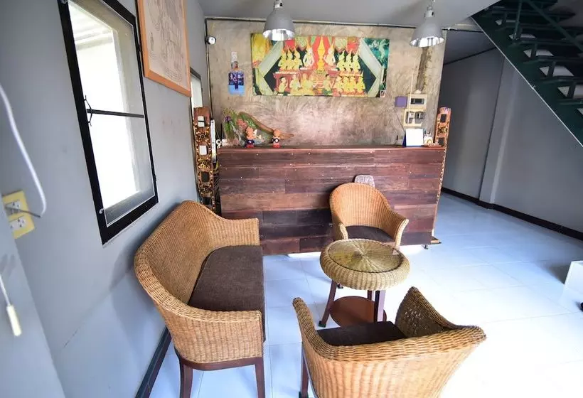 هتل Manussanan Guesthouse