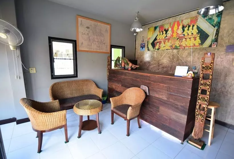 هتل Manussanan Guesthouse