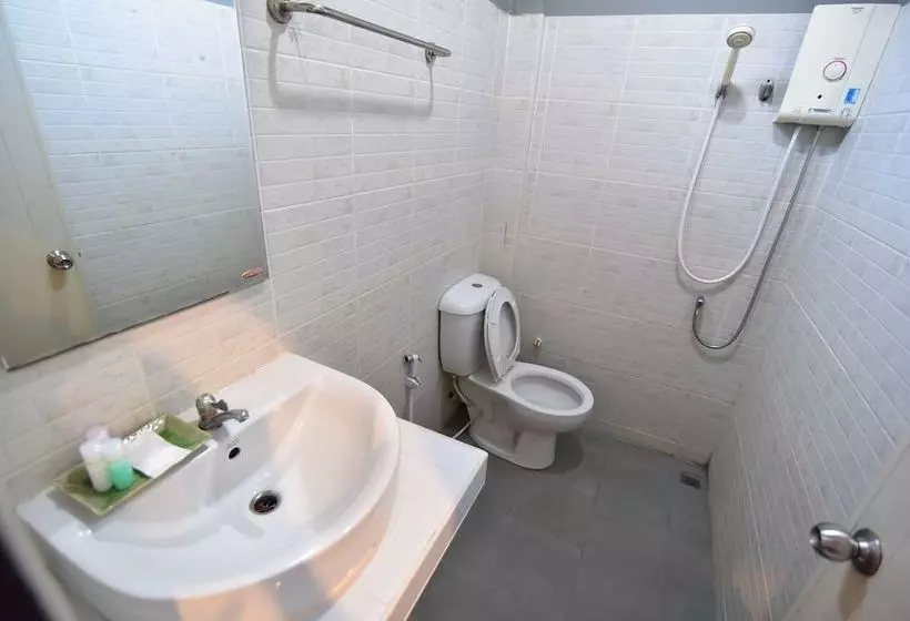 هتل Manussanan Guesthouse