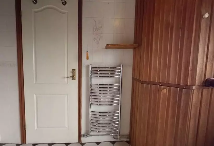 Jaylets Budget Leicester