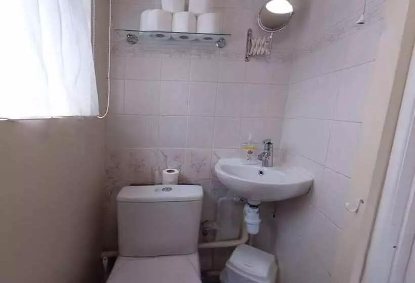 Jaylets Budget Leicester