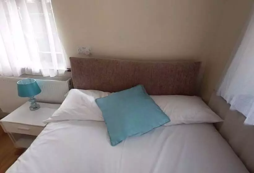 Jaylets Budget Leicester