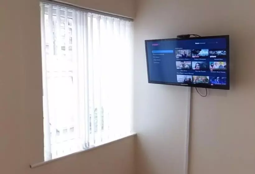 Jaylets Budget Leicester