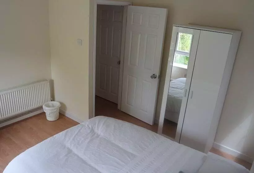 Jaylets Budget Leicester