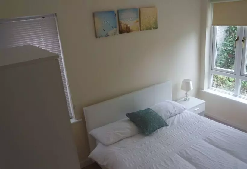 Jaylets Budget Leicester