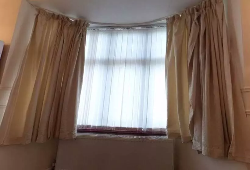 Jaylets Budget Leicester