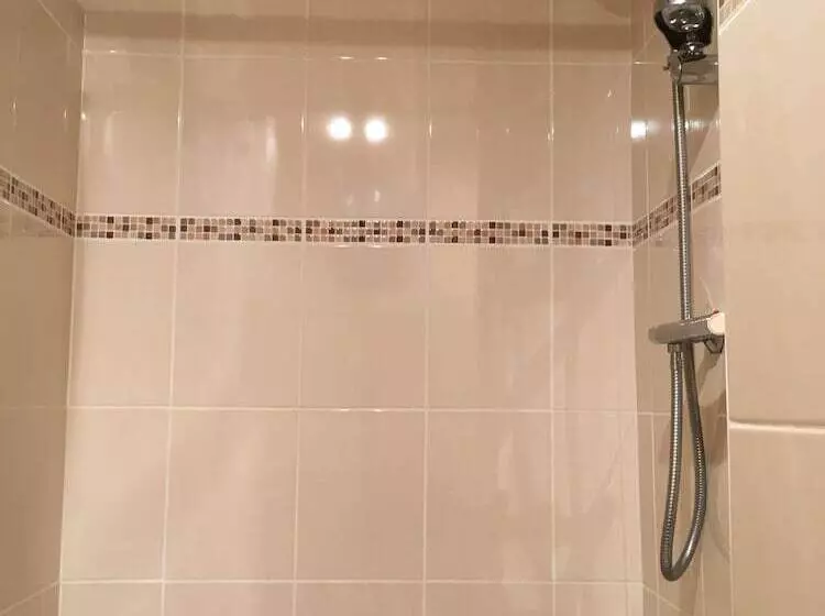 پانسیون Wildwinds