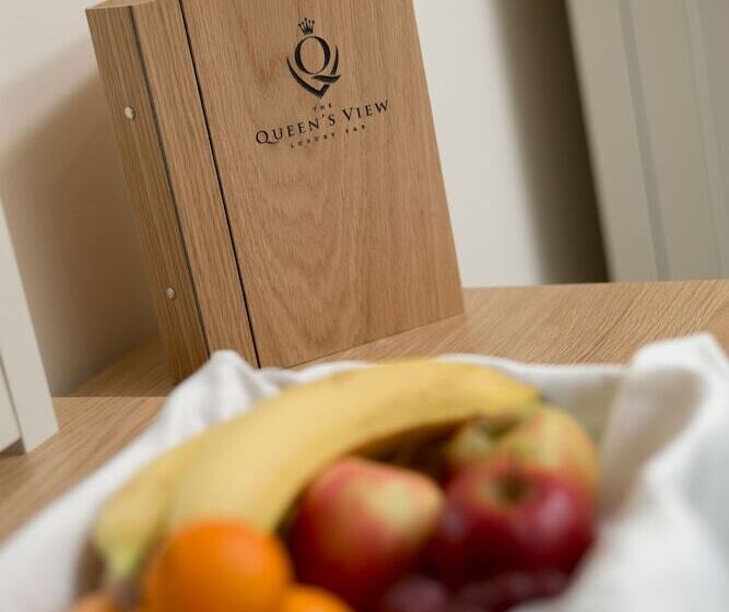 The Queens View Luxury B&b