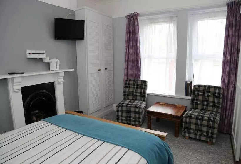 تختخواب و صبحانه Acorns Guest House