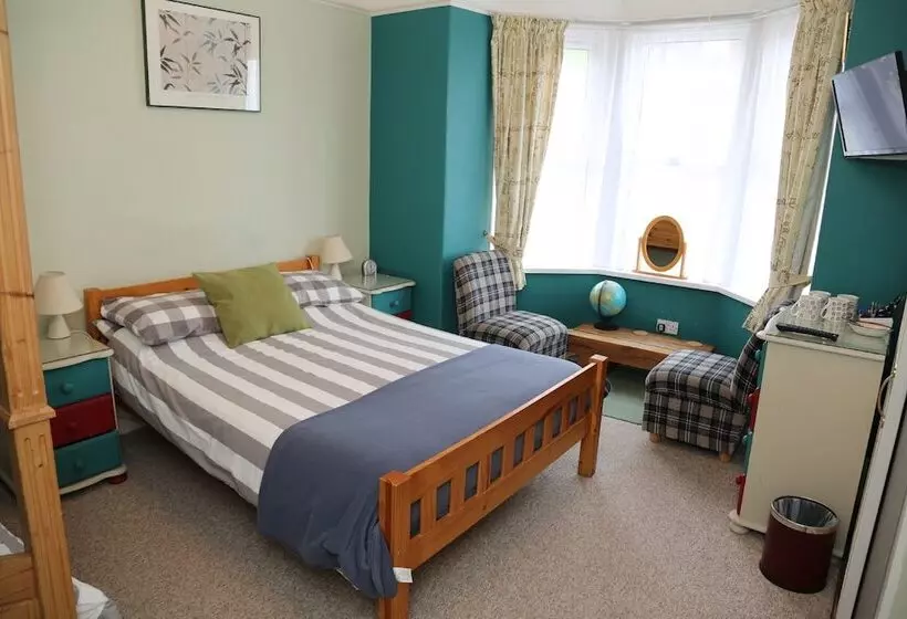 تختخواب و صبحانه Acorns Guest House