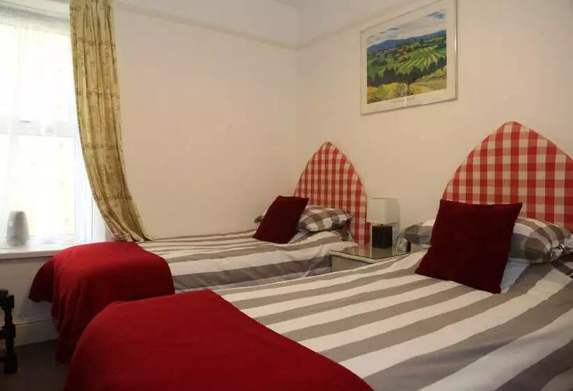 تختخواب و صبحانه Acorns Guest House