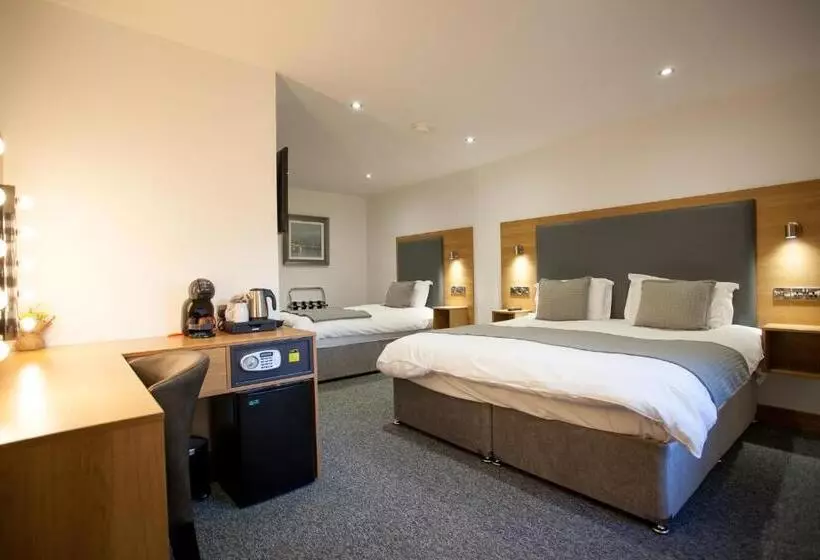 تختخواب و صبحانه All Seasons