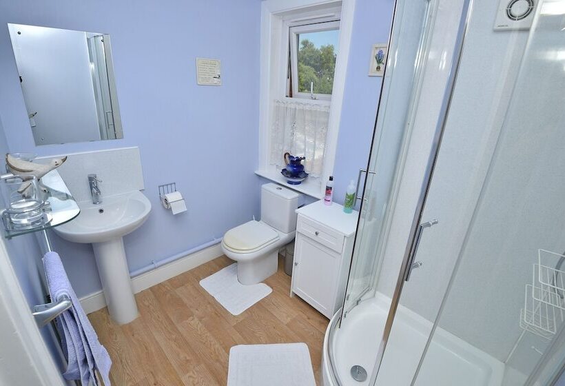 Bed and Breakfast Home From Home Guesthouse