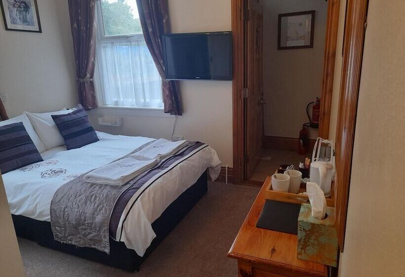 Bed and Breakfast Home From Home Guesthouse