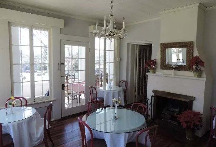 Franklin Terrace Bed And Breakfast