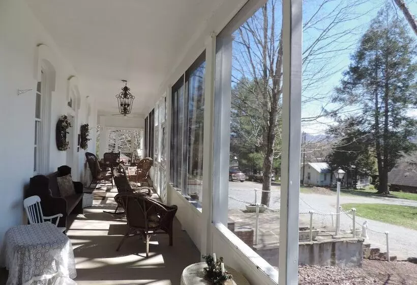 Franklin Terrace Bed And Breakfast