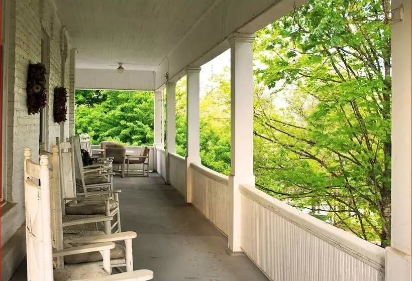 Franklin Terrace Bed And Breakfast