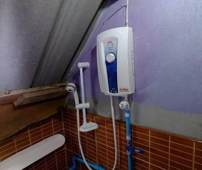 ホテル Baanpakrimklong Sukhamon Homestay & Resort