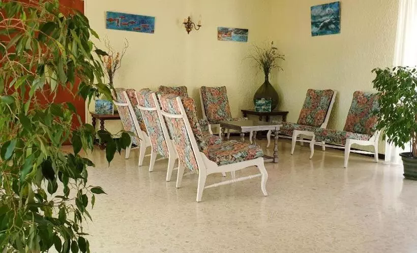 هتل Hôtel Ambeille