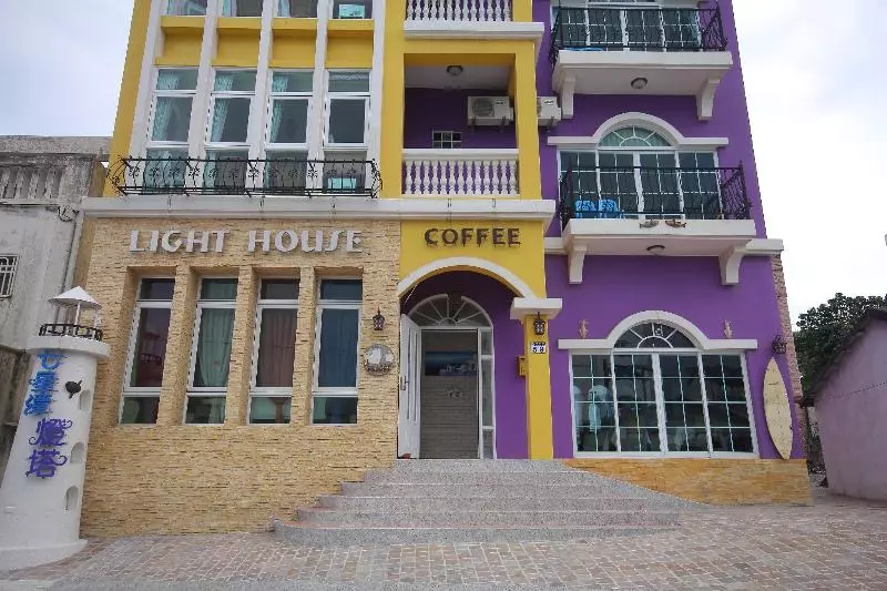 Lighthouse B&b