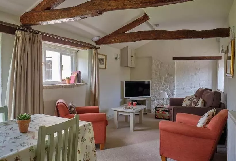 Middlewick Holiday Cottages