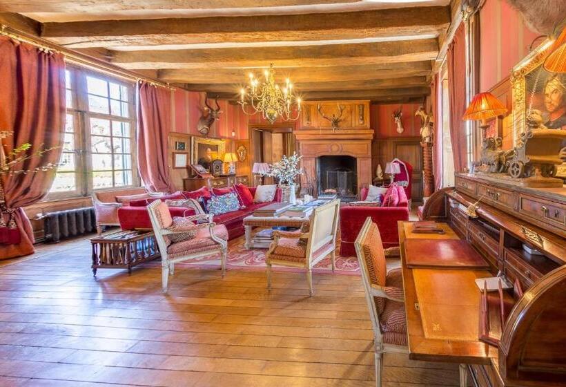 بنسيون Château D'hodebert