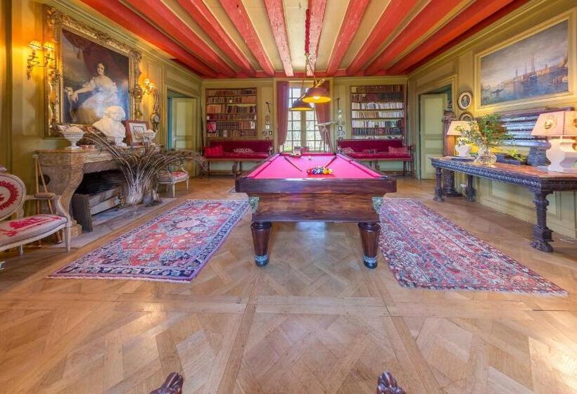 بنسيون Château D'hodebert