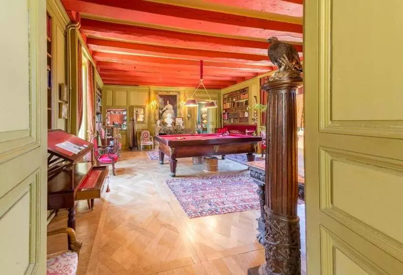 Majatalo Château D'hodebert