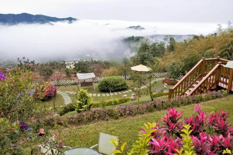 پانسیون Sitou Flora's House B&B