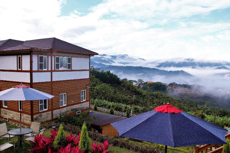 پانسیون Sitou Flora's House B&B