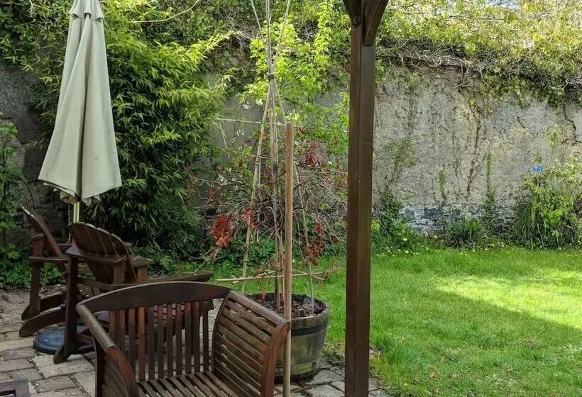 Pensió Weirholme Annex