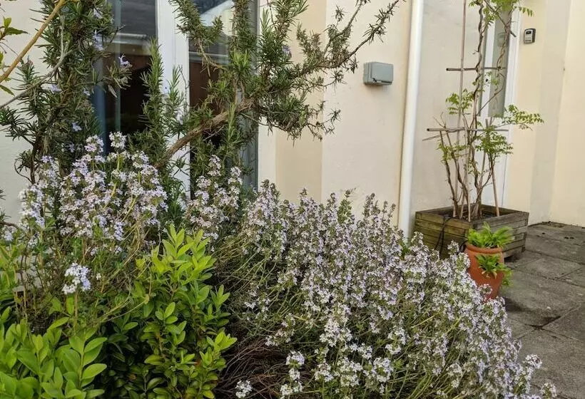 Pensió Weirholme Annex