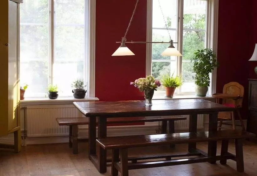 Three Pheasants Boutique B&b