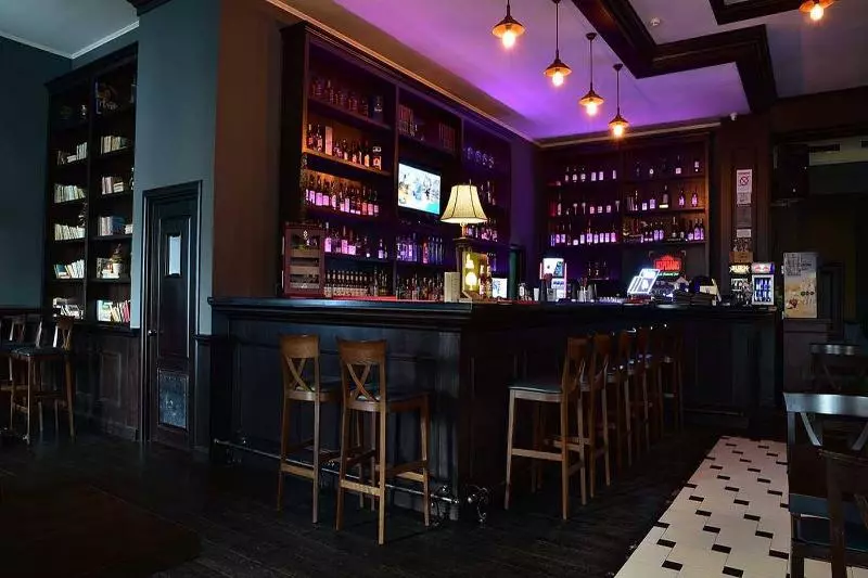 هتل Central Plaza